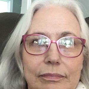 Meet your Posher, Paula